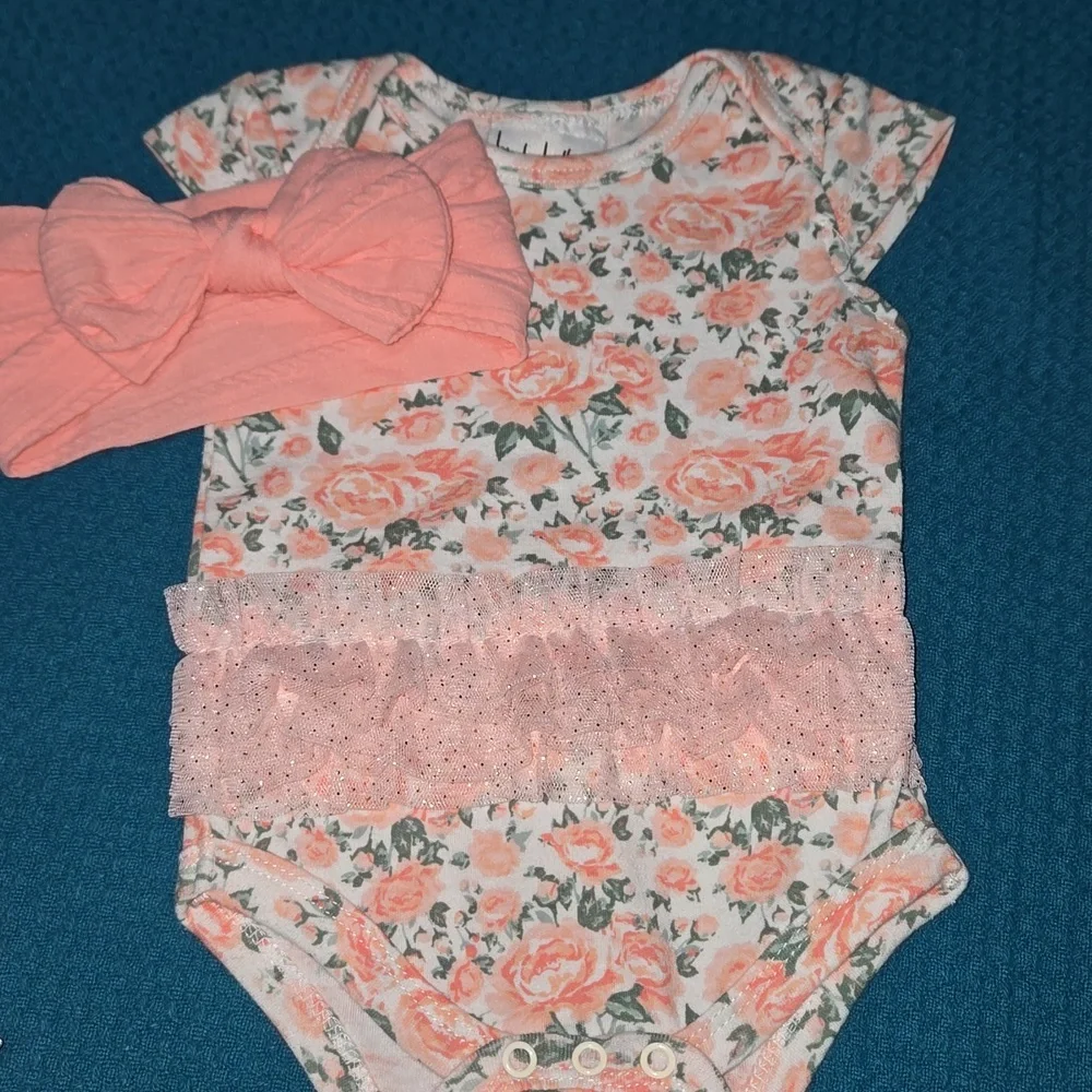 Baby Girl Outfits 3-6 Months - Picture 5 of 7